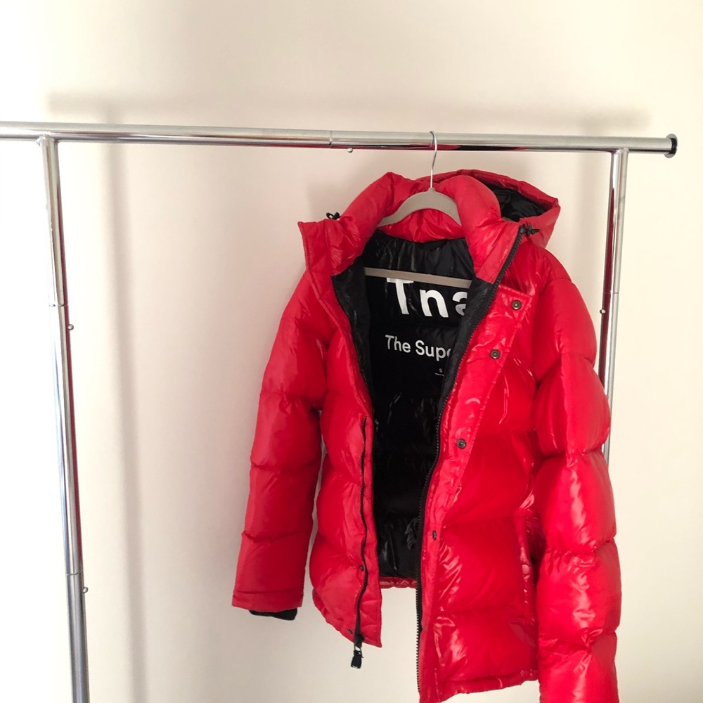 TNA The Super Puff | Shiny Red